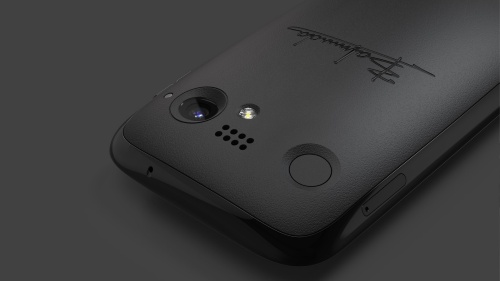 BALMUDA Phoneは丸みを帯びた背面など曲線デザインが特徴