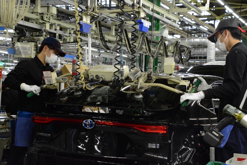 図　トヨタ自動車の高岡工場の生産ライン 2020年6月時点の生産ライン。「ハリアー」を生産している様子。（出所：トヨタ自動車）