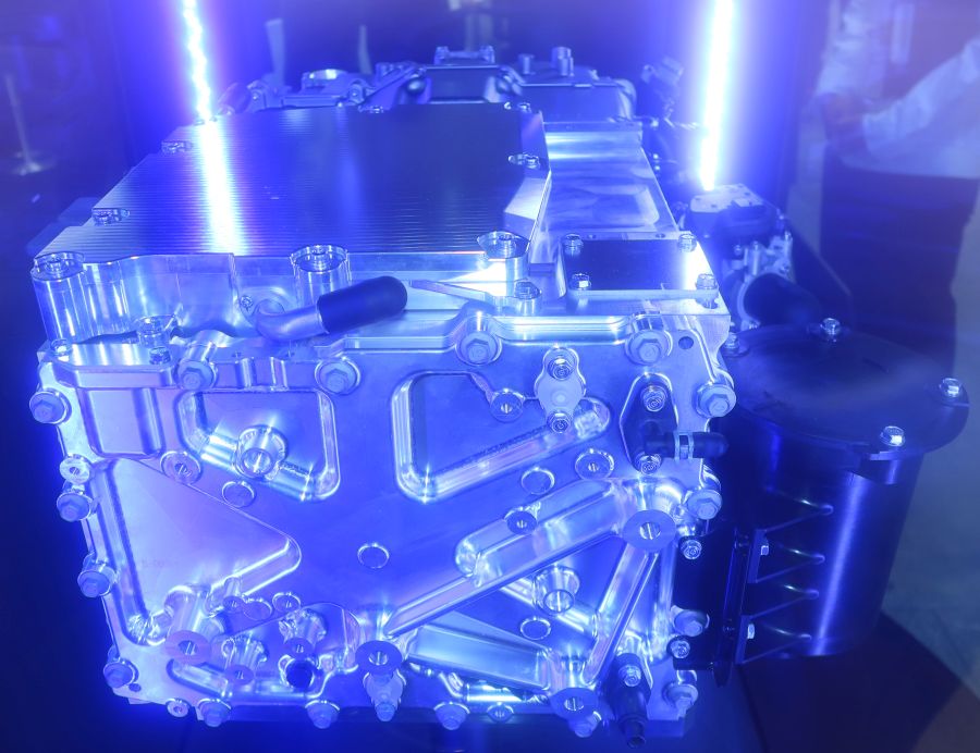 HONDA モーター パワーユニット 業務用作業機向け電動パワーユニット「eGX」の供給を開始 | Honda 企業