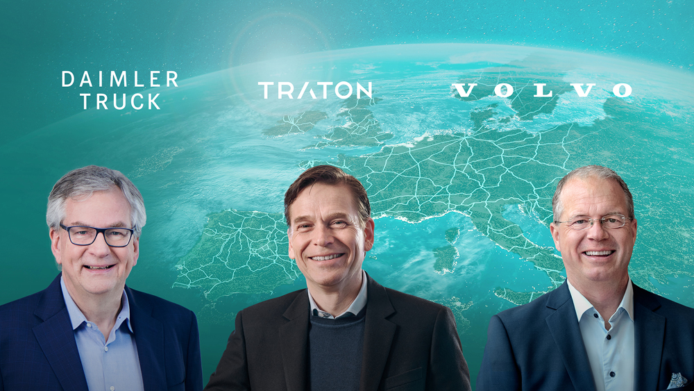 左からダイムラー・トラックCEOのMartin Daum氏、トレイトンCEOのChristian Levin氏、ABボルボCEOのMartin Lundstedt氏。
