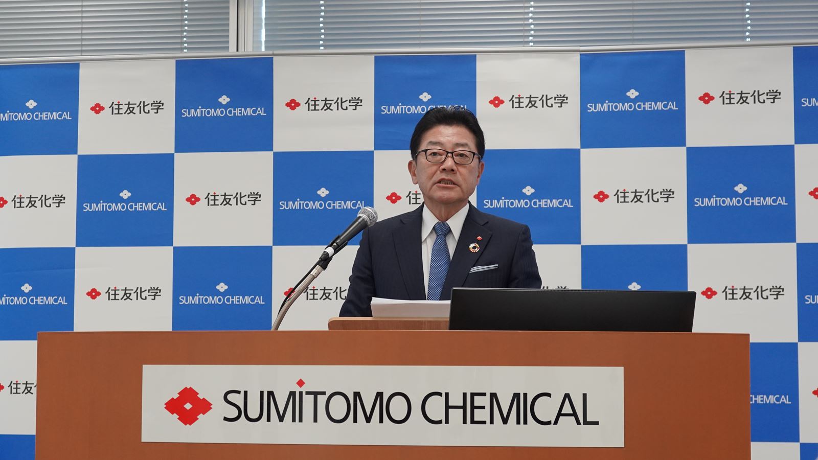 苦難の住友化学がV字回復に向け前進、半導体後工程材料にも意欲 | 日経