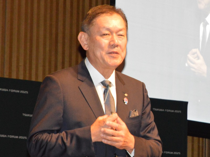 NTT川添氏がIOWN誕生5年を総括、次の柱は「高精度クロック伝送」と「量子」