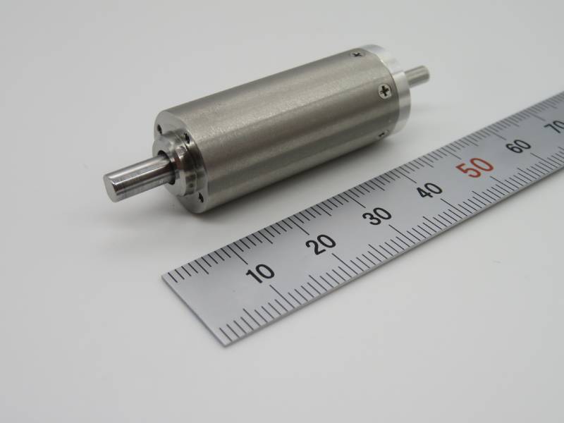 Cybertruck分解で見えたTeslaの大胆設計、座席を電池に固定（3