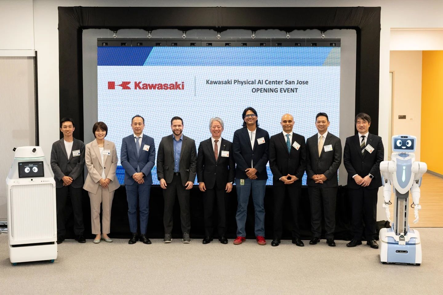 川崎重工業は、米Kawasaki Roboticsの建屋内に「Kawasaki Physical AI Center San Jose」を開設。2026年5月21日にセレモニーを開催した。