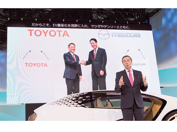 Evシフト進める起亜自動車 新しいロゴとスローガンを発表 日経クロステック Xtech