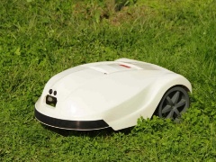 国内初 ルンバのように自律走行する ロボット草刈機 日経クロステック Xtech 国内初 ルンバのように自律走行する ロボット草刈機 日経クロステック Xtech