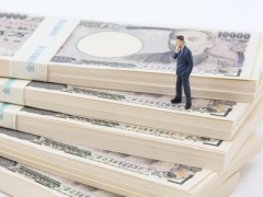 日立と富士通の年収は10年で増えたのか 日経クロステック Xtech